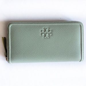 Tory Burch Thea Multi-Gusset Continental Wallet